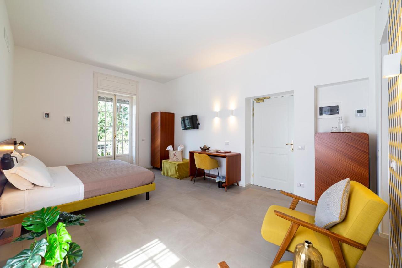 Guest house Le Stanze Del Lago & Pool Como